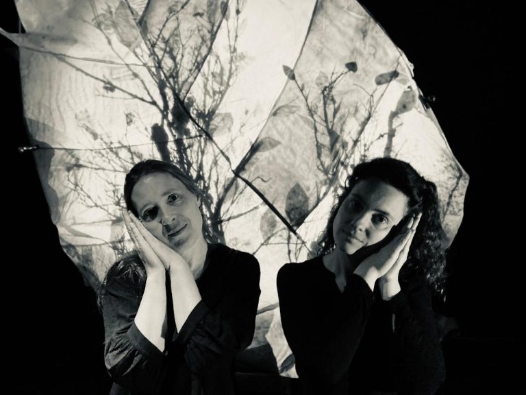 L'arbre et l'oiseau 1-Crédit Photo : Adrien VERNAY